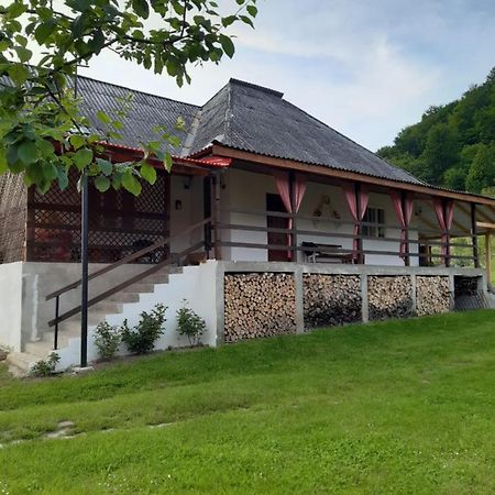 Casa Dyasof Villa Rohia ภายนอก รูปภาพ